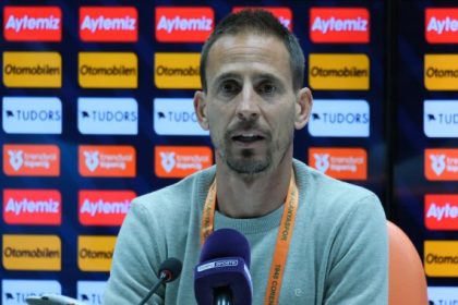 Corendon Alanyaspor'da Pereira ile devam kararı